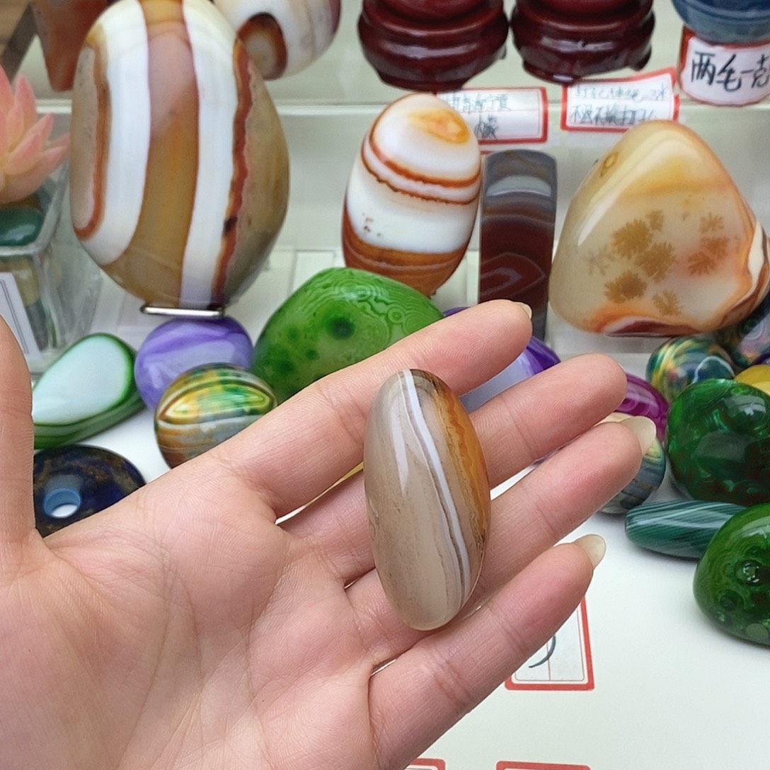 玛瑙/玉髓未镶嵌珠宝奇石