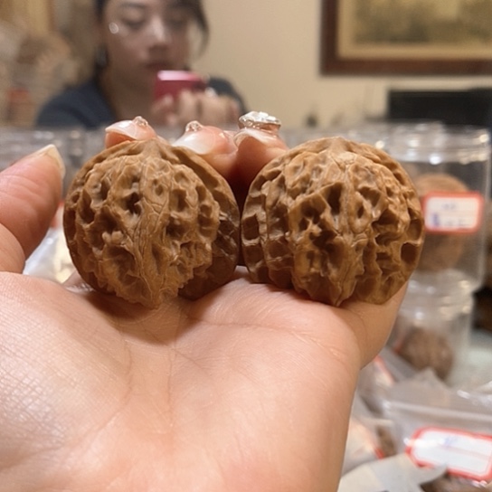 文玩核桃吊坠39苹果园尖有伤