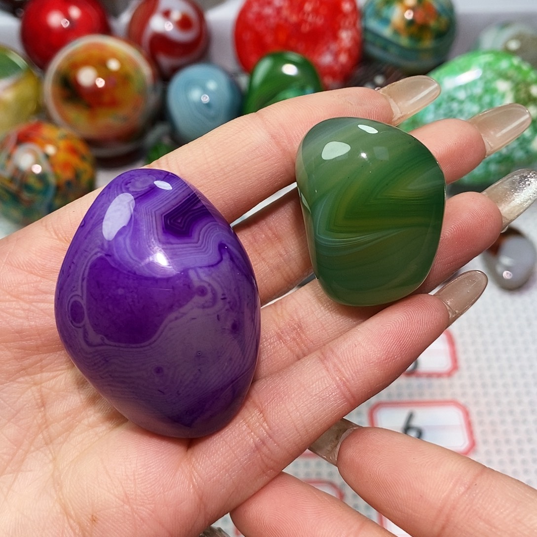 俏***儿玛瑙/玉髓未镶嵌珠宝奇石