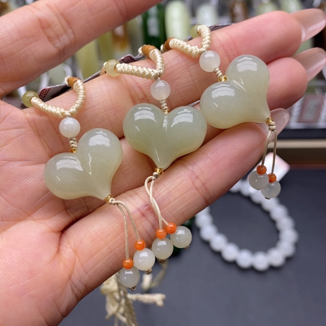 和田玉未镶嵌吊坠(不含链)多样性拍一发一