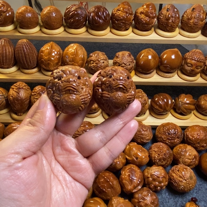 秋***韵橄榄核吊坠巴西进口大橄榄貔貅