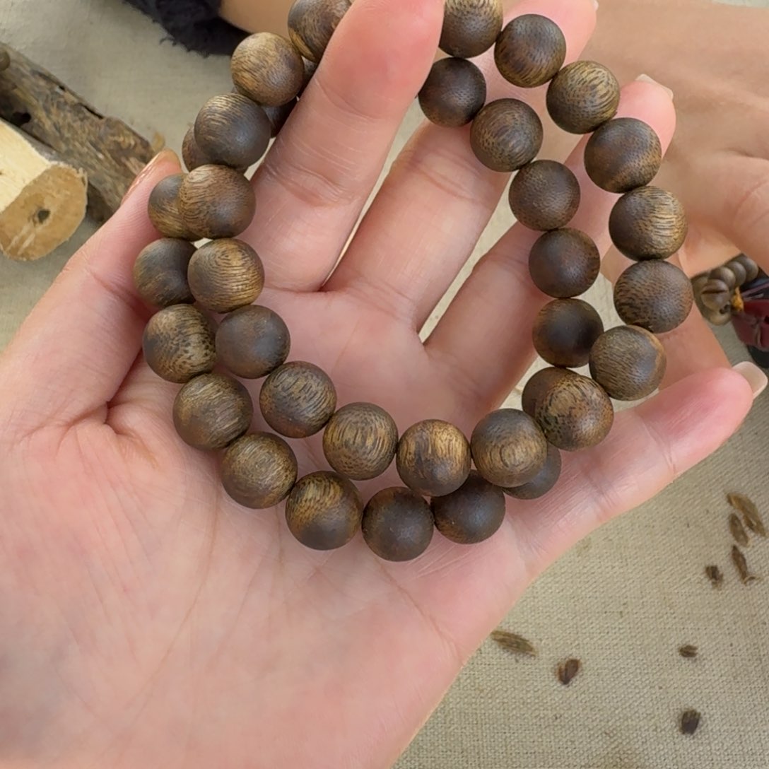 沉香手串绿奇楠单圈约1.1-11多样性发一条