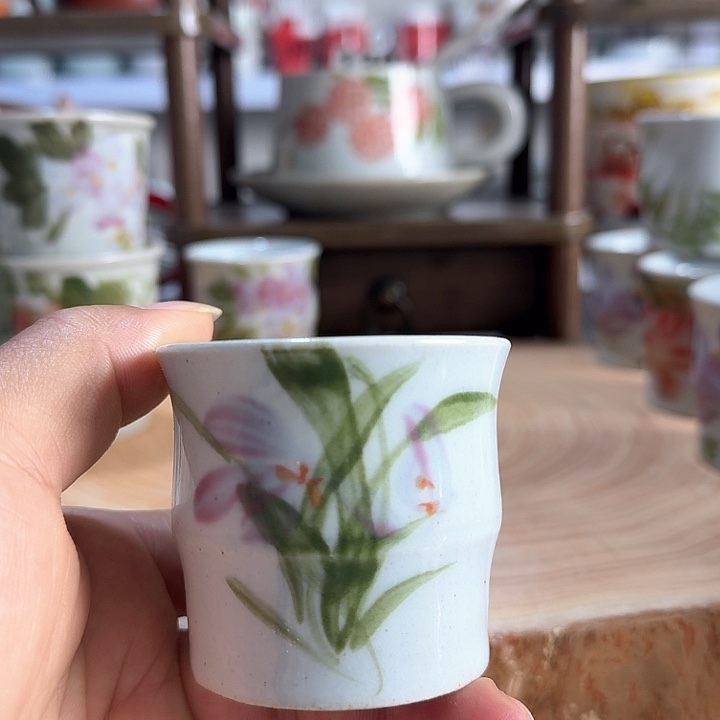 景德镇陶瓷竹节小杯杯