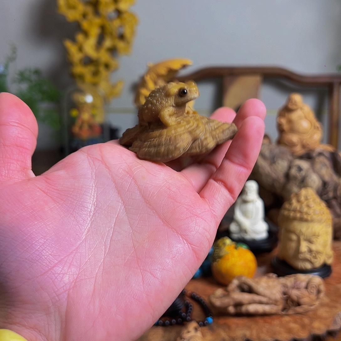 竹尚秋竹木雕刻金蟾