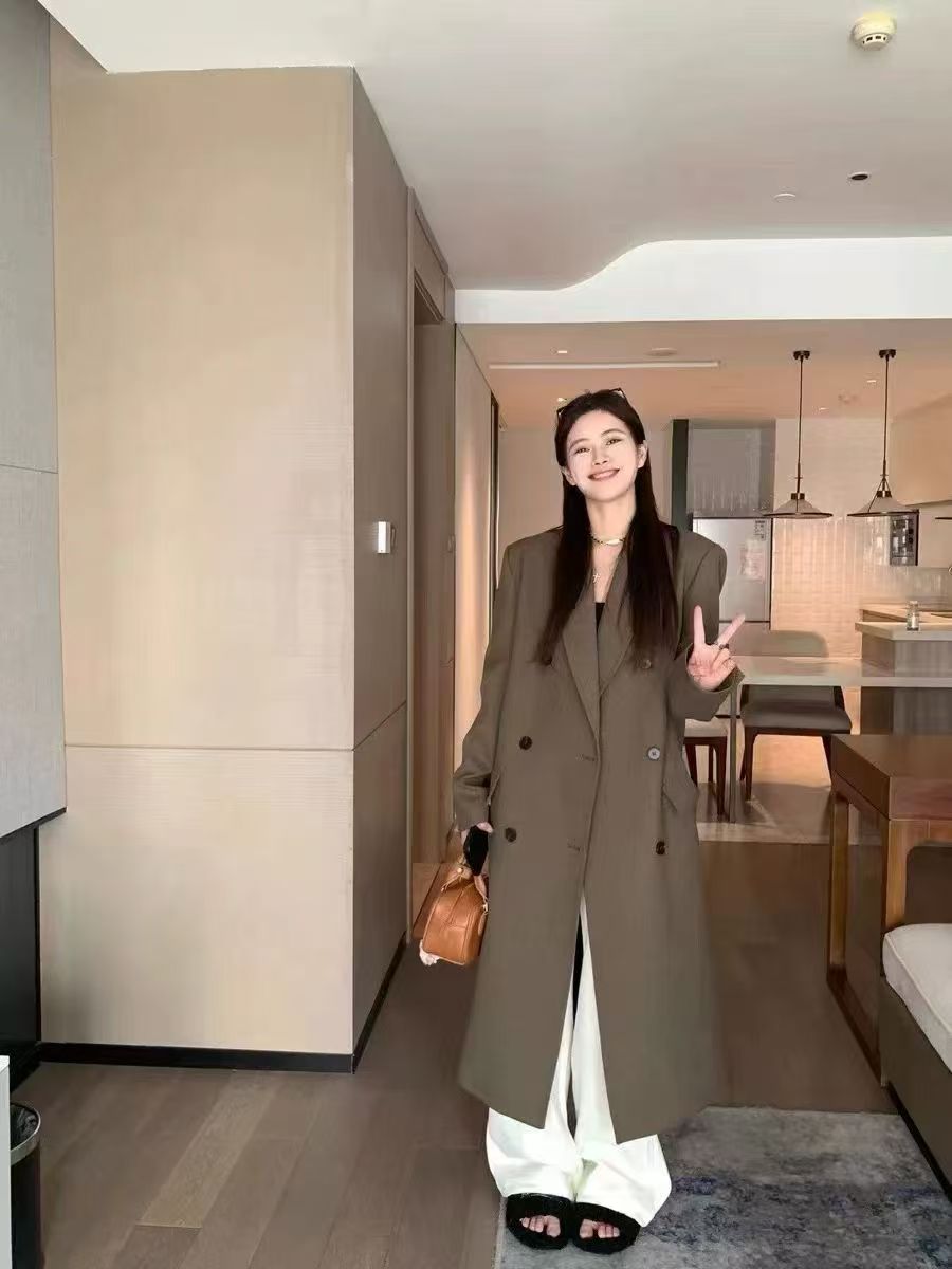 2025秋季新款高级气场感百搭时尚英伦复古双排扣长款西装外套