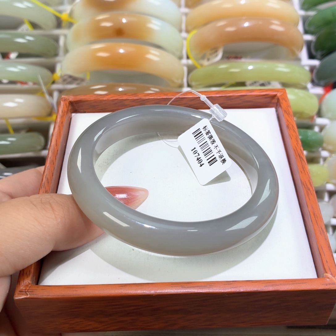 和田玉手镯未镶嵌58.6