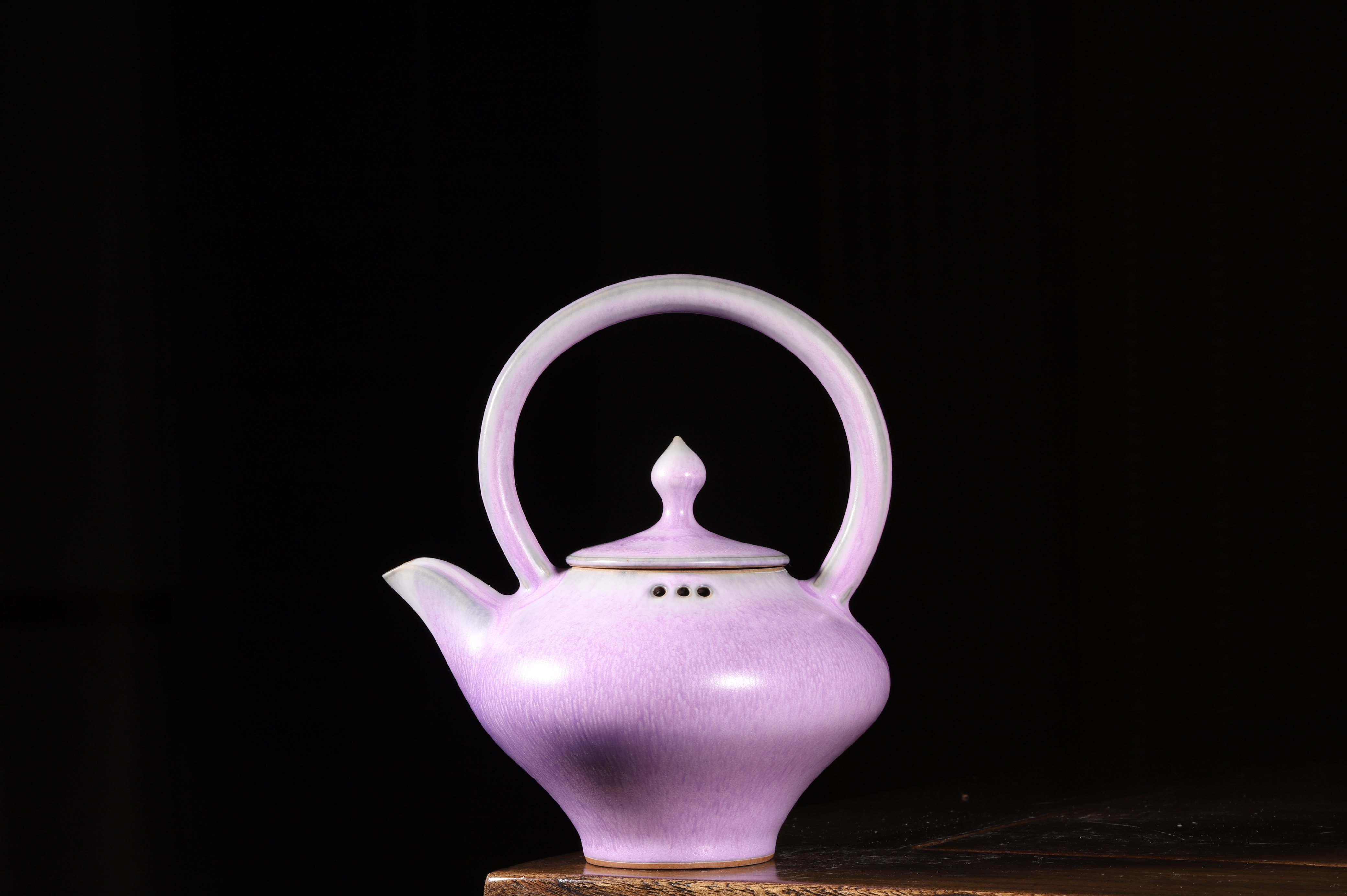 任晓飞紫光釉提梁壶