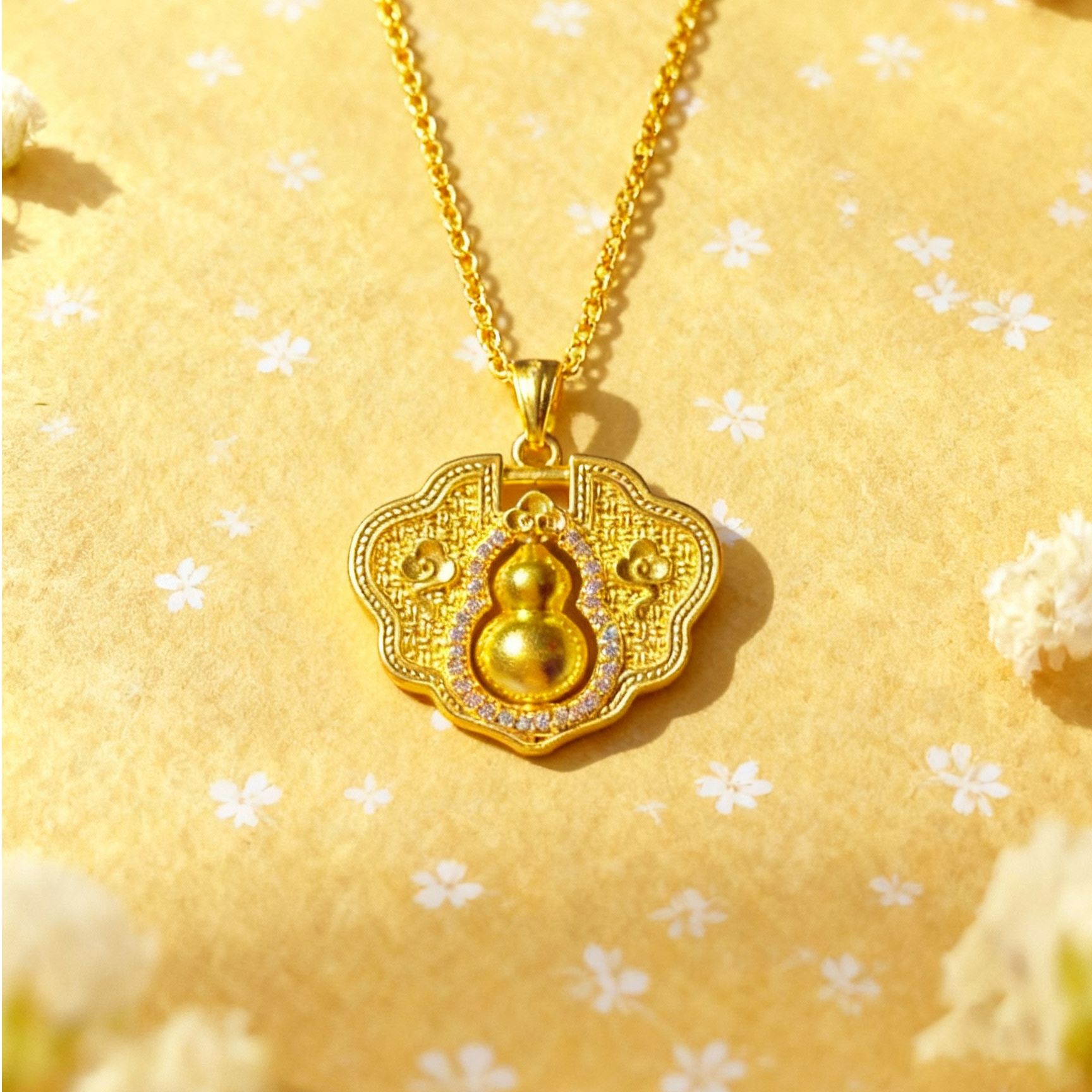 中国黄金 足金镶嵌葫芦吊坠黄金葫芦挂坠送爱人生日礼物