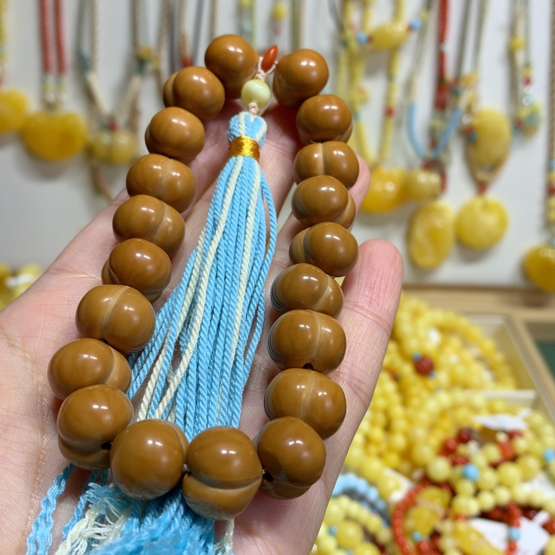 蜜蜡未镶嵌裸石14.3mm