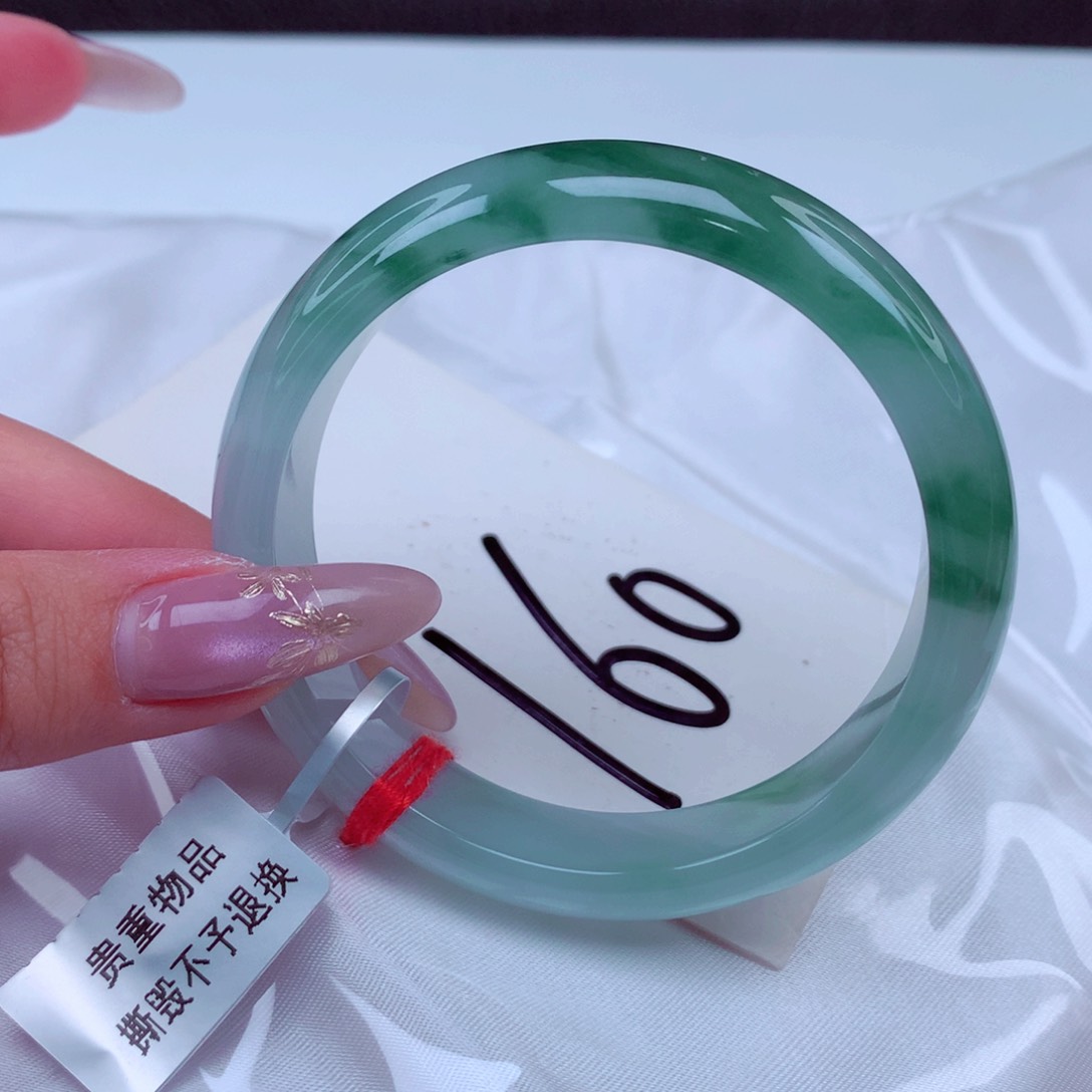 翡翠手镯未镶嵌翡翠53