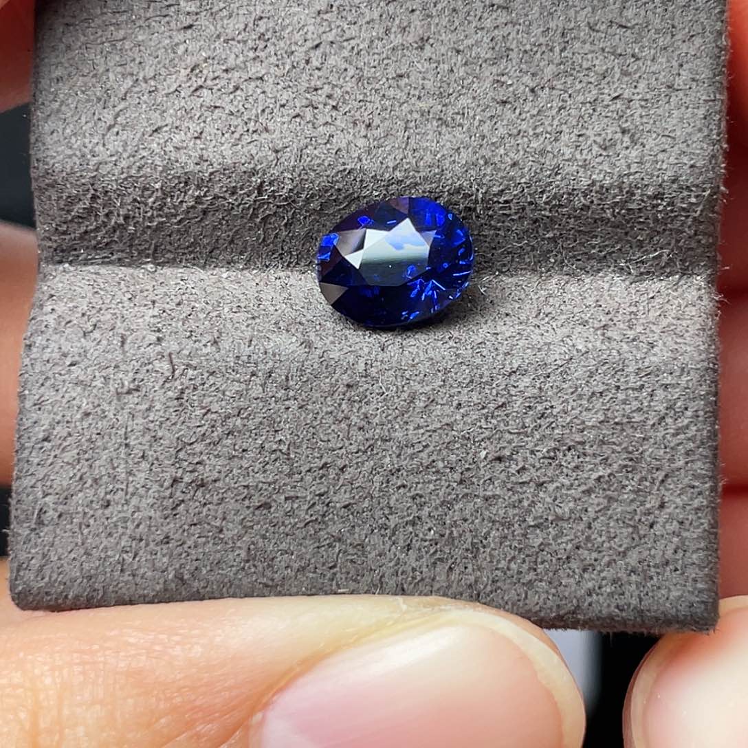 快***楽蓝宝石裸石1.64克拉GUILD13491