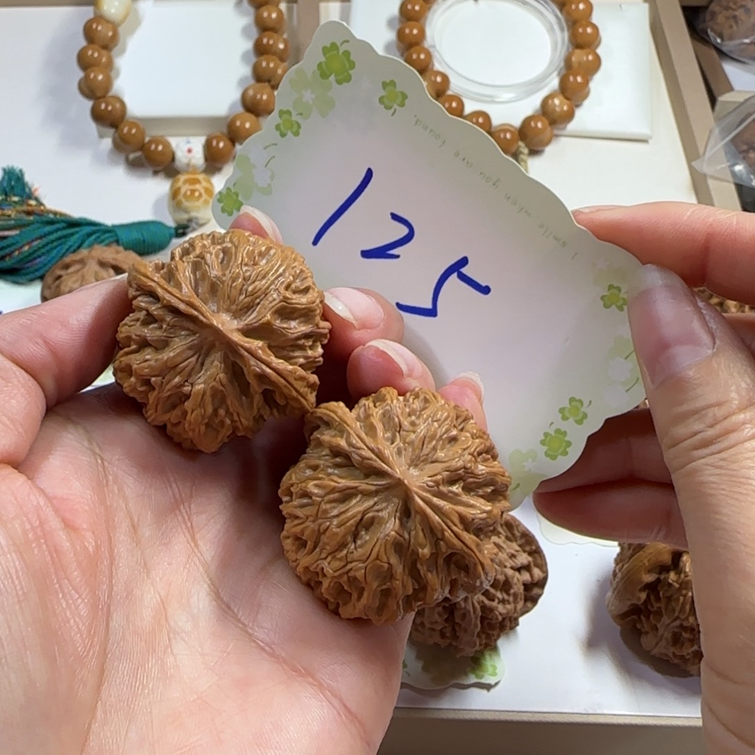 吊坠文玩核桃125号苹果园3.9