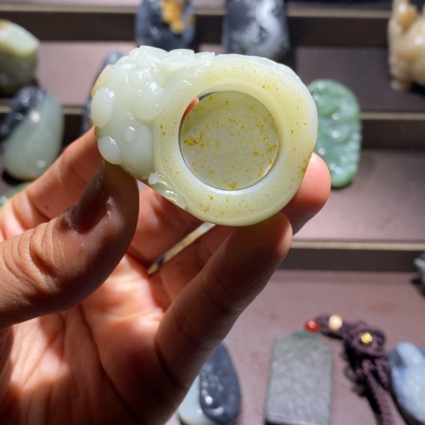 【闪购商品】和田玉把件未镶嵌金**波