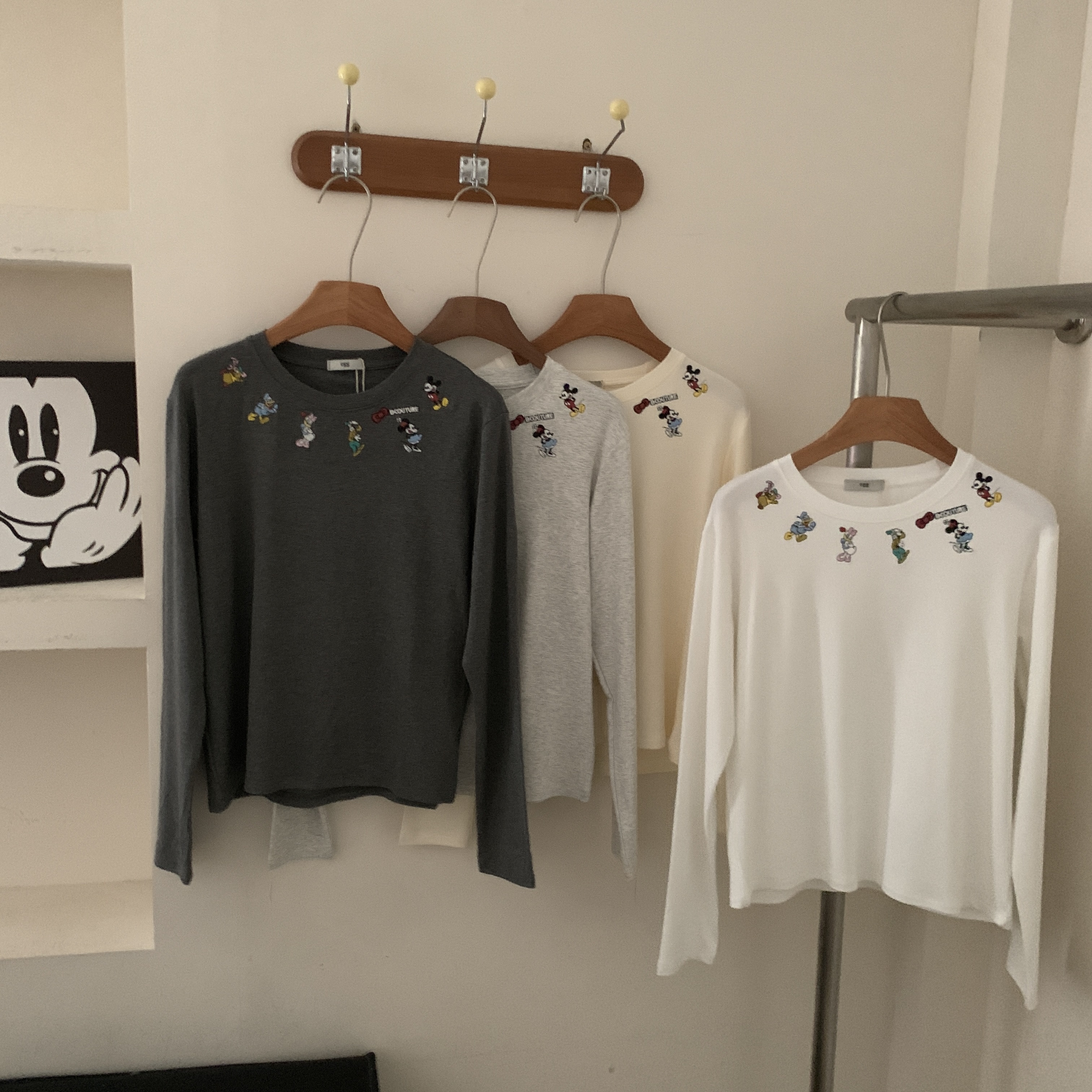 【Trend maker】-XIXI-圆领薄款ins感重工刺绣项链印花打底