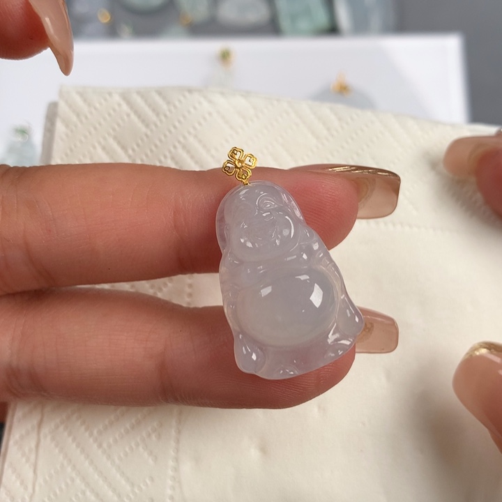 翡翠颈饰18K金镶嵌站佛