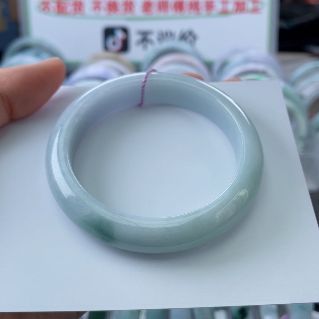 *****翡翠未镶嵌手镯55