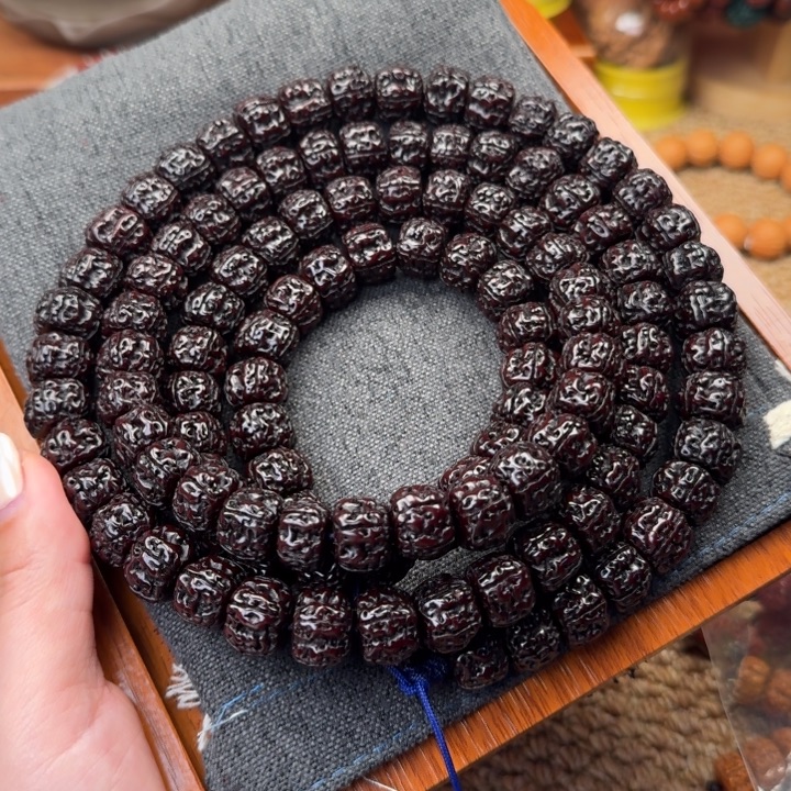 金刚菩提吊坠黑金