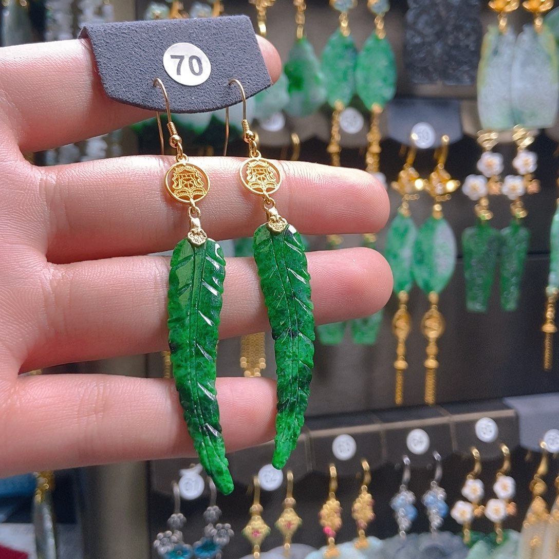 翡翠未镶嵌耳饰翡翠