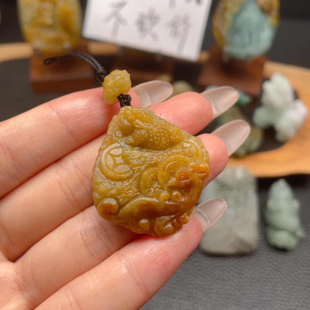 定制翡翠未镶嵌翡翠