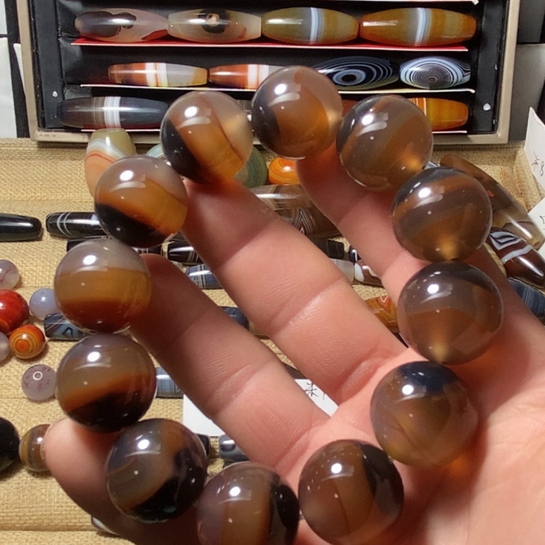 玛瑙/玉髓合金颈饰