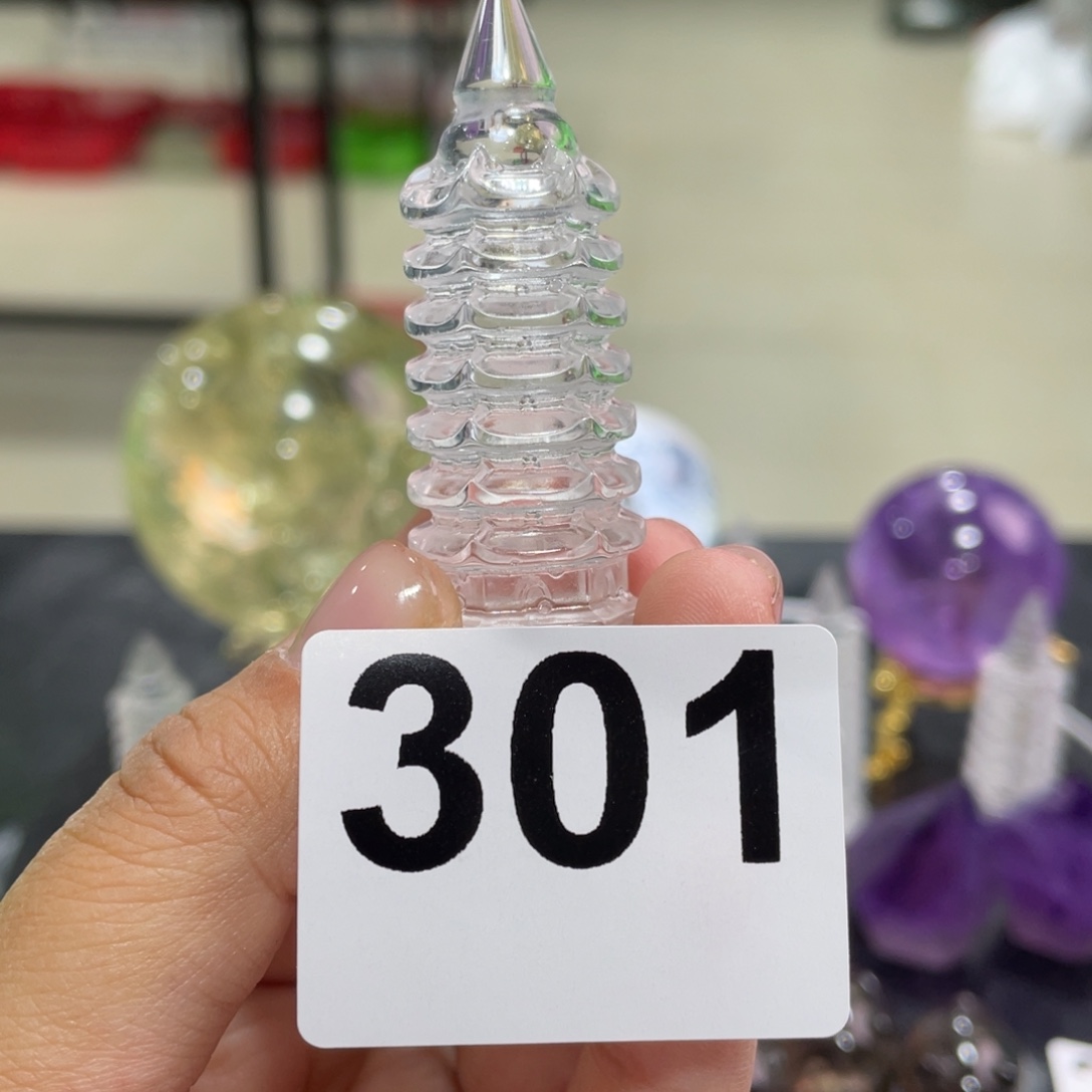 李***以未镶嵌大型摆件（非配饰）水晶301