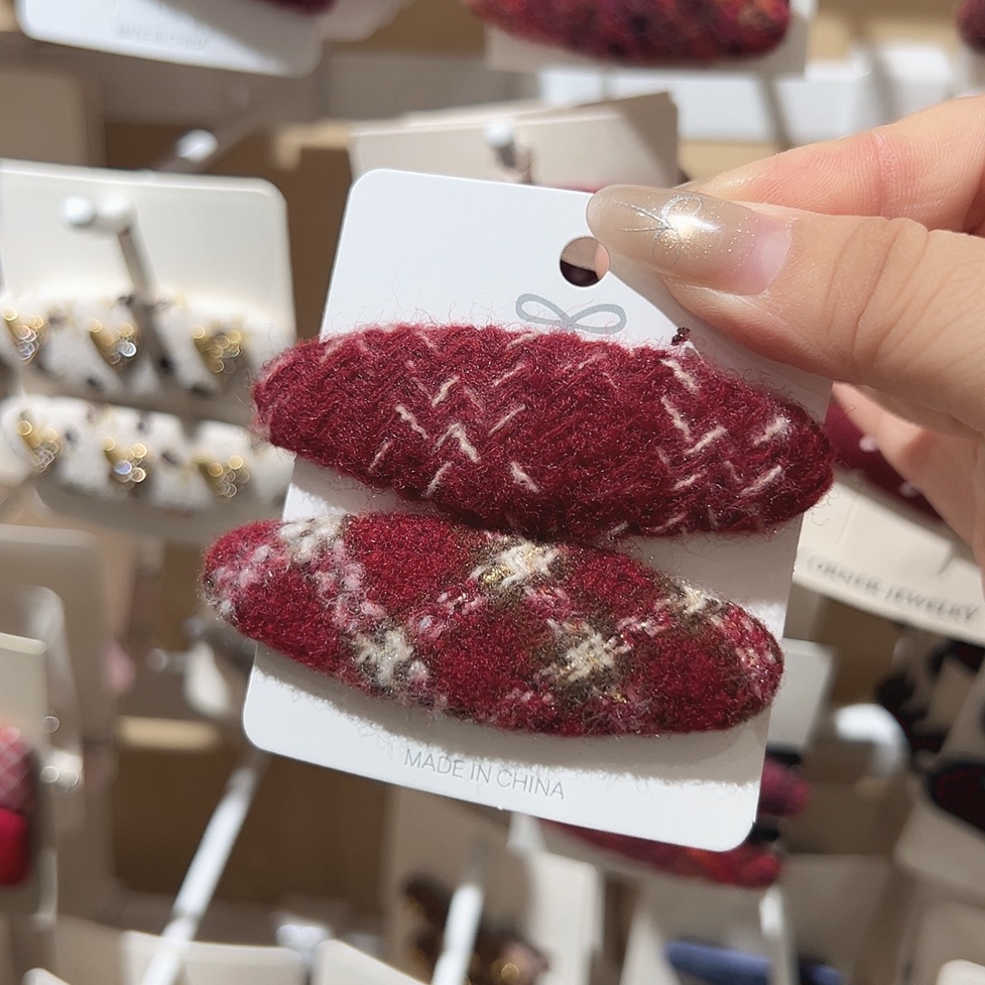 非金属红色格纹椭圆掰掰