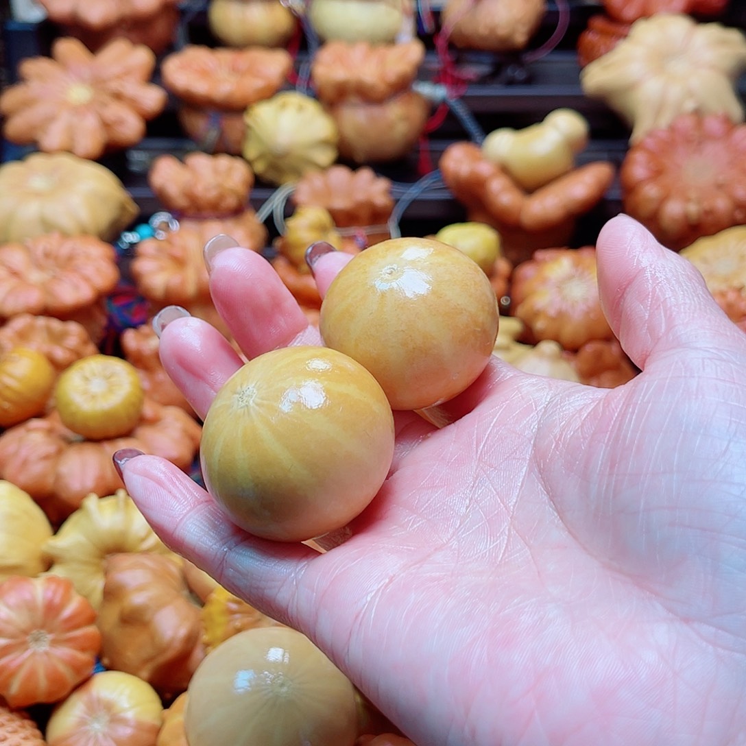 鸭****大叶紫檀（黑酸枝木类）