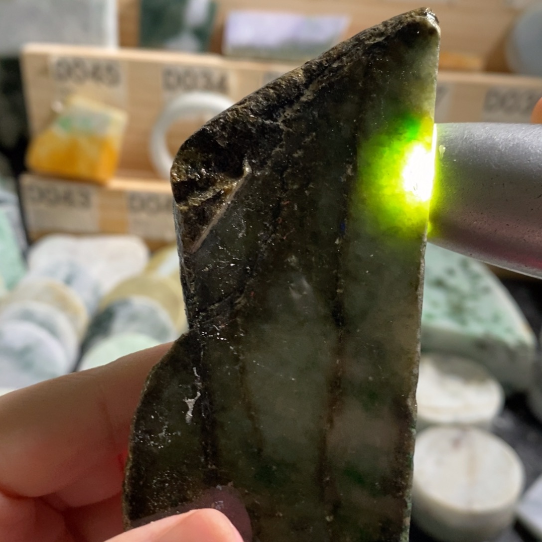 颈饰未镶嵌翡翠天然翡翠