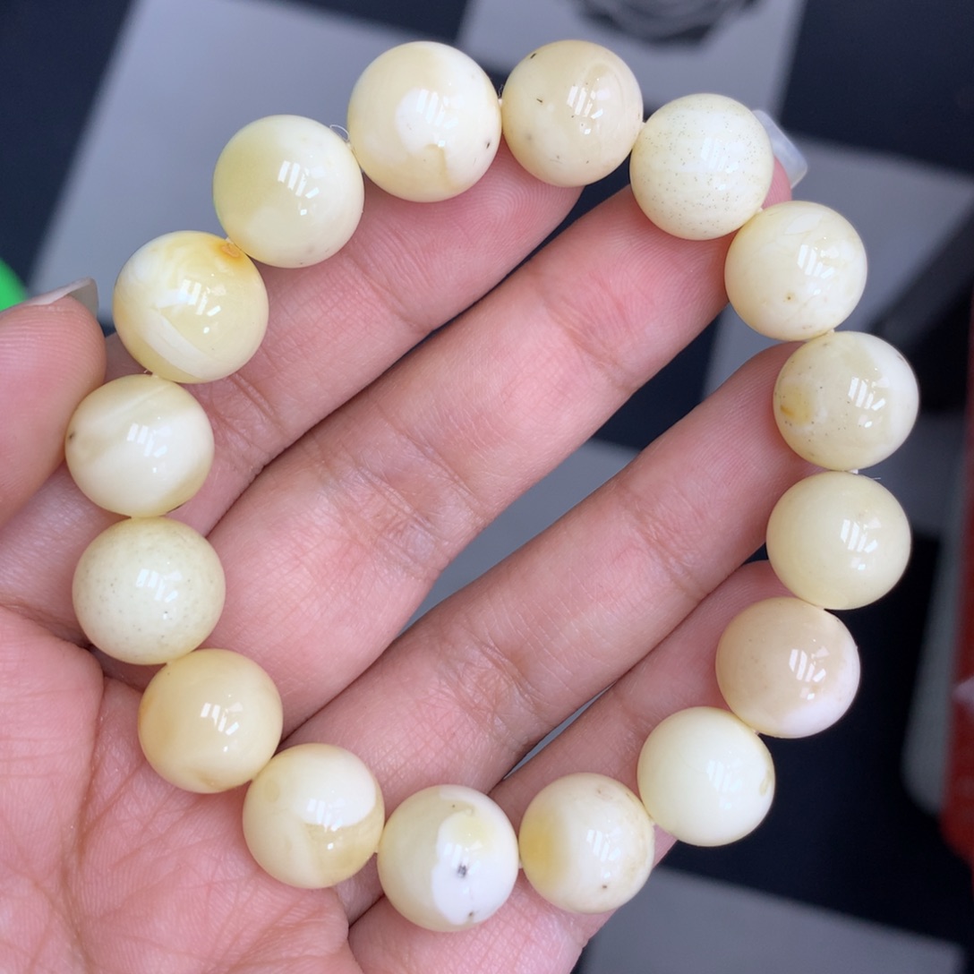 琥珀未镶嵌珠宝奇石12m