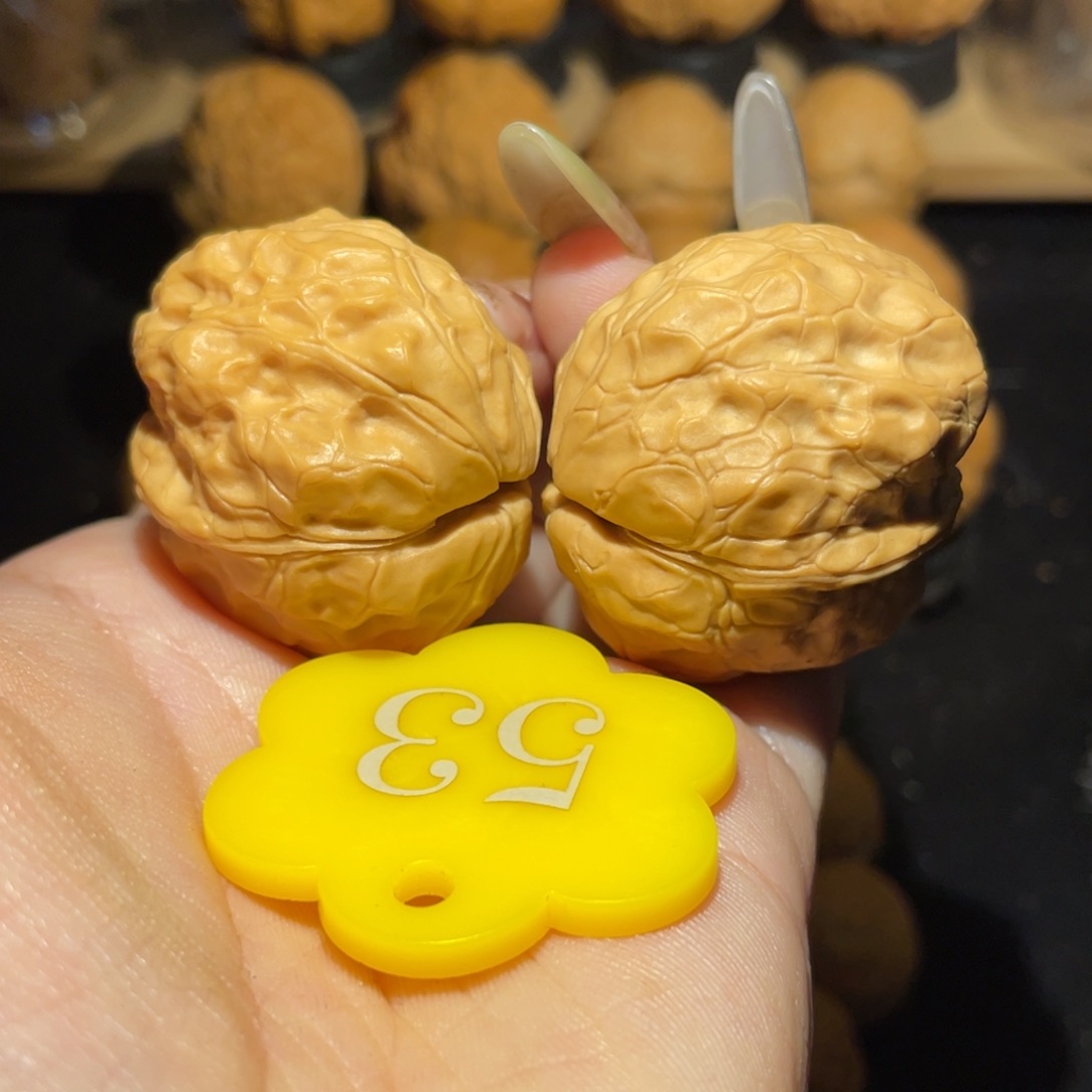 赤脚金蟾36尺寸核桃