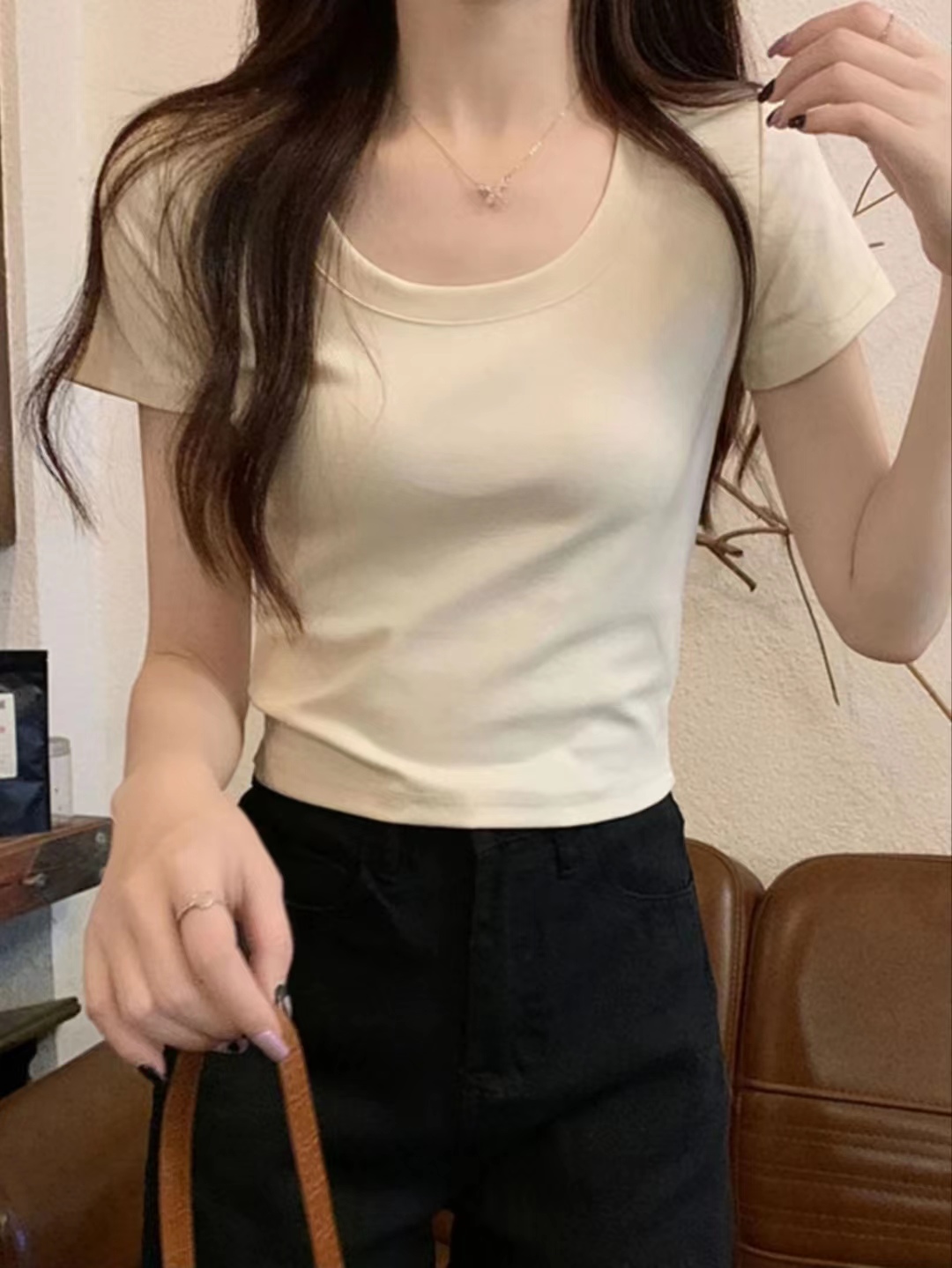 随机女装小衫一件