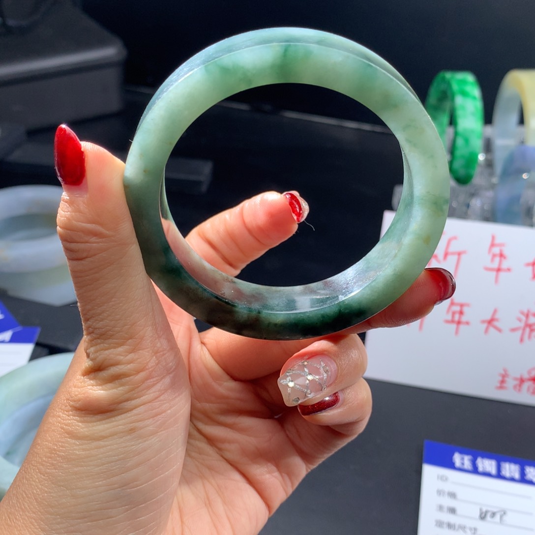 定制翡翠翡翠手镯未镶嵌