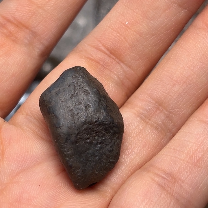 歸***真花岗石铁合金星星