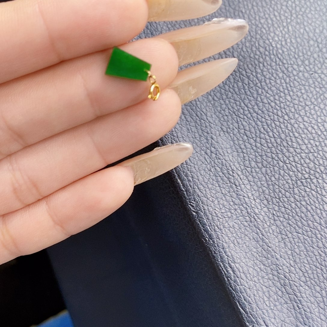 颈饰18K金镶嵌翡翠翡翠