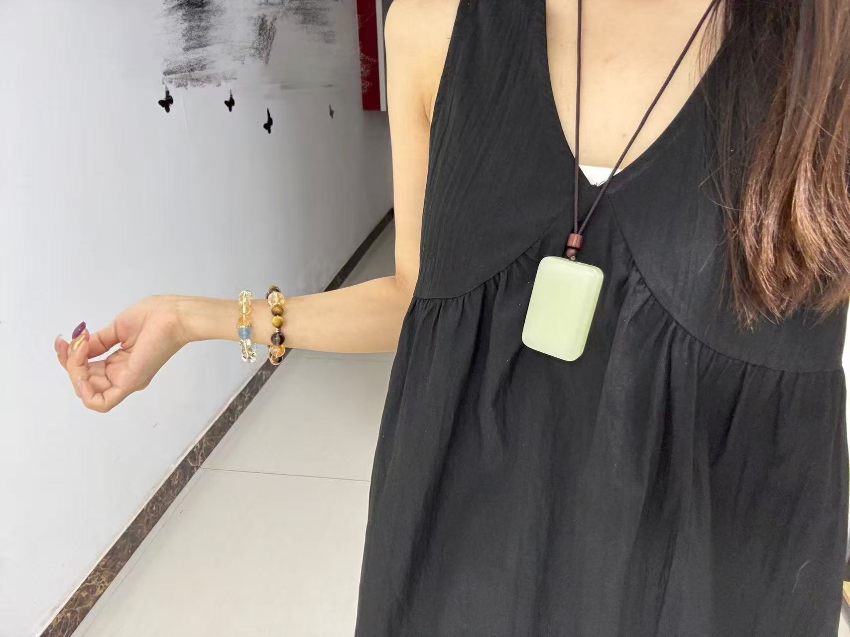 平安无事牌青海料和田玉吊坠精美精雕时尚百搭男女适配46牌