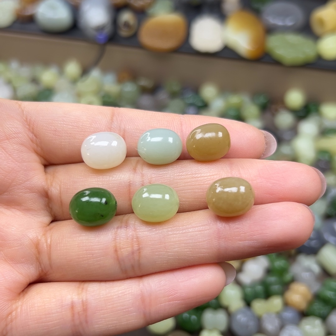 和田玉未镶嵌颈饰98一个多样性发其一