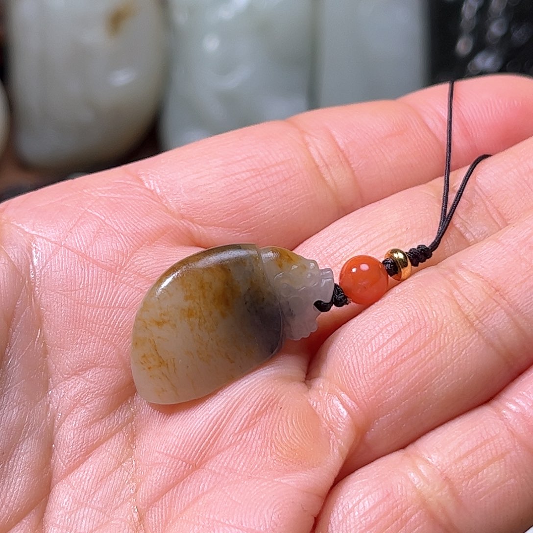 和田玉颈饰未镶嵌知**乐