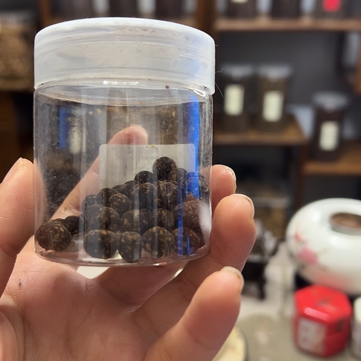 香粉丸子随机50克➕戒指红麝11个