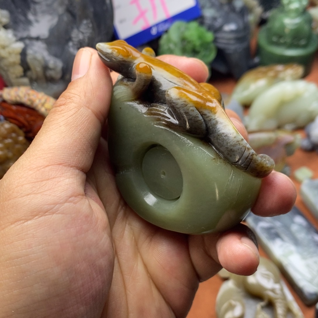 和田玉挂件未镶嵌