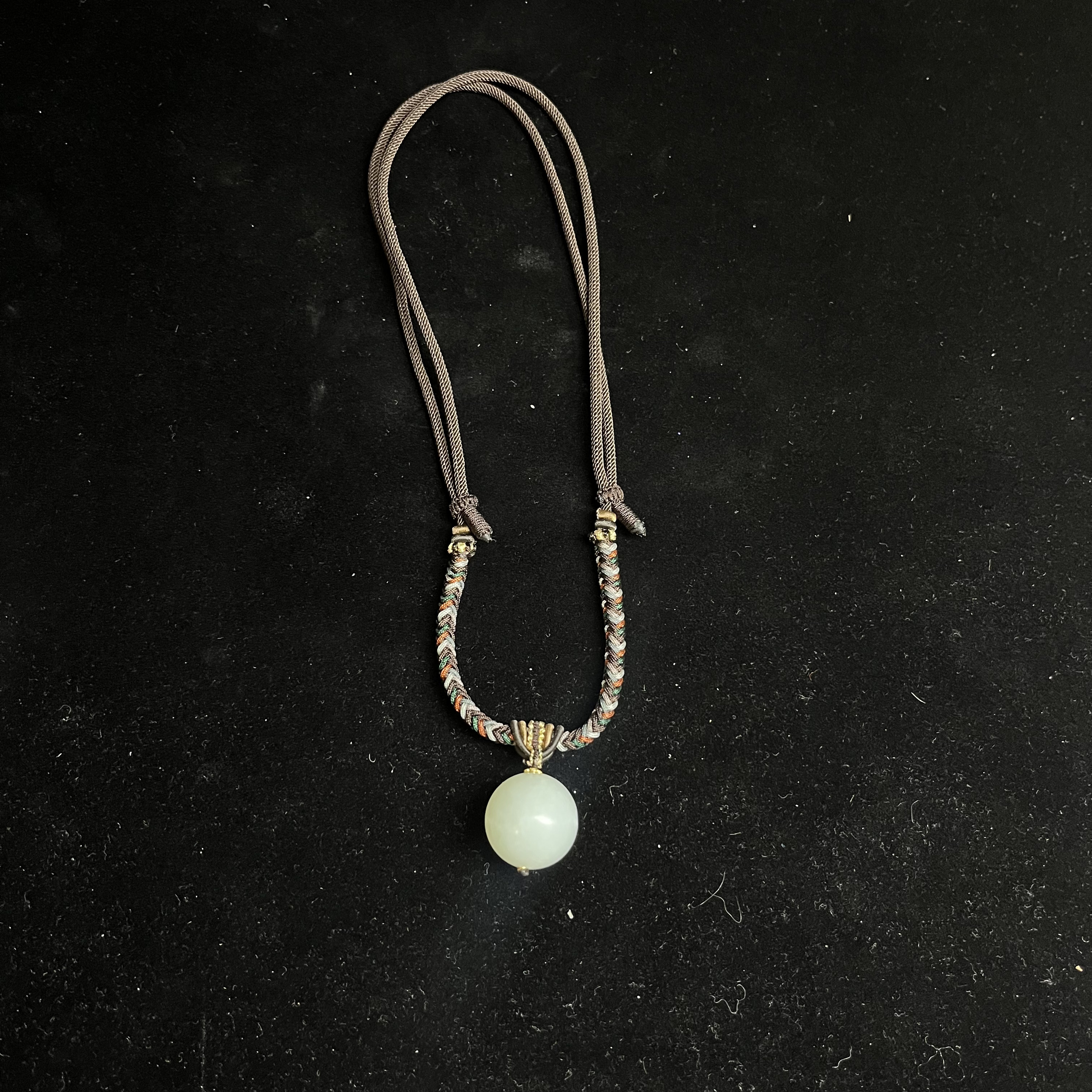 ZGY0101XH标01 和田玉吊坠 多样性发货发其一