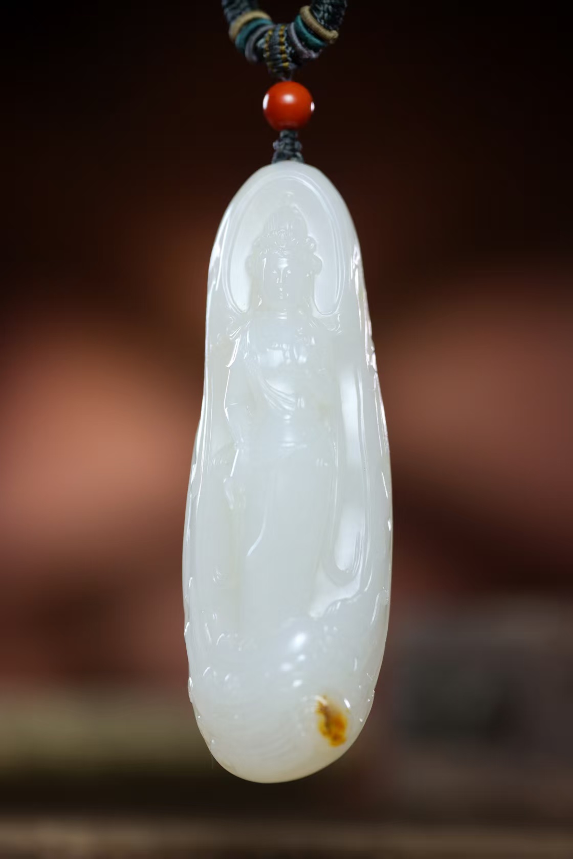 新疆和田玉籽白玉观音独颗籽雕刻原皮原色纯天然苏工精雕男士