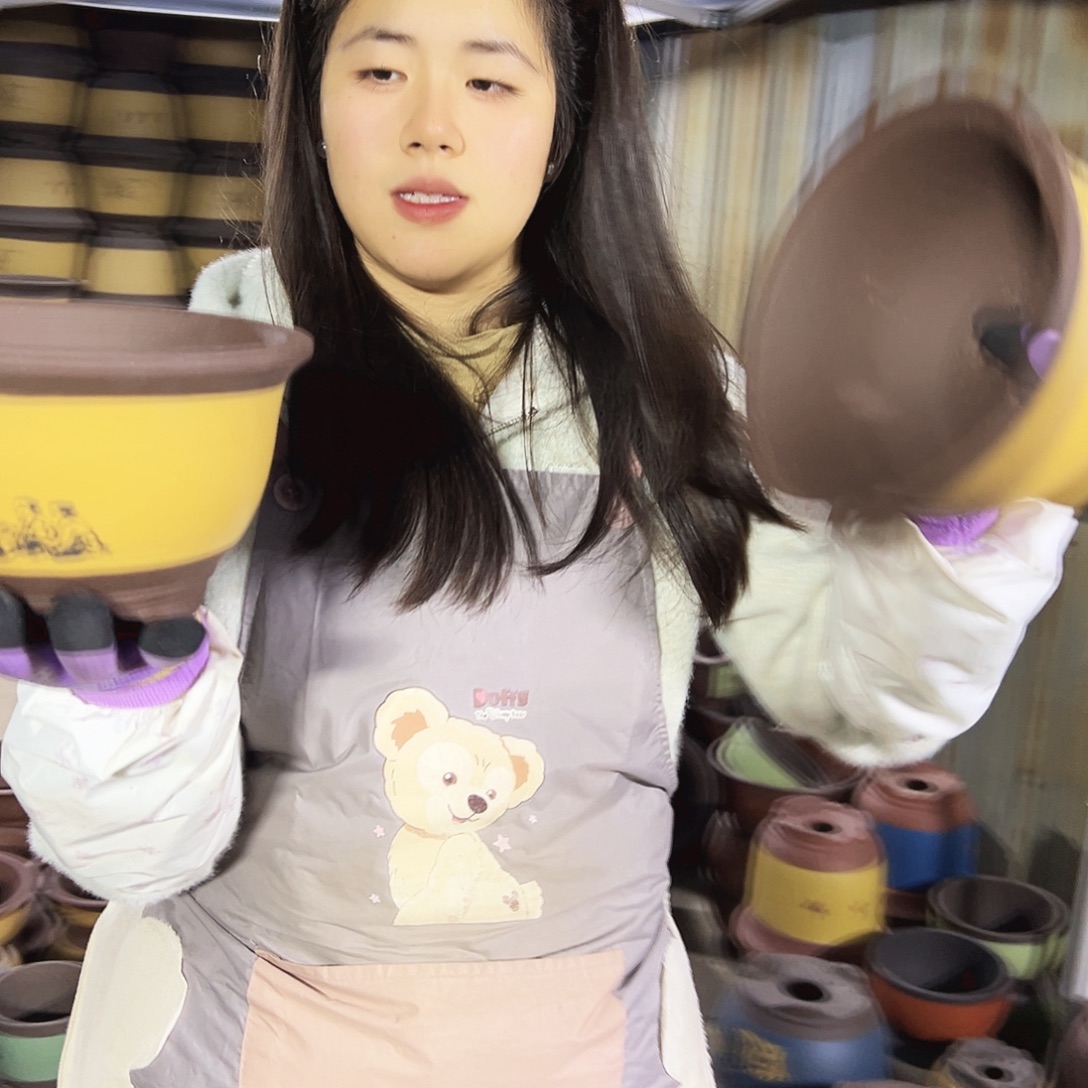 17+17黄色孔夫子三角金钟花盆