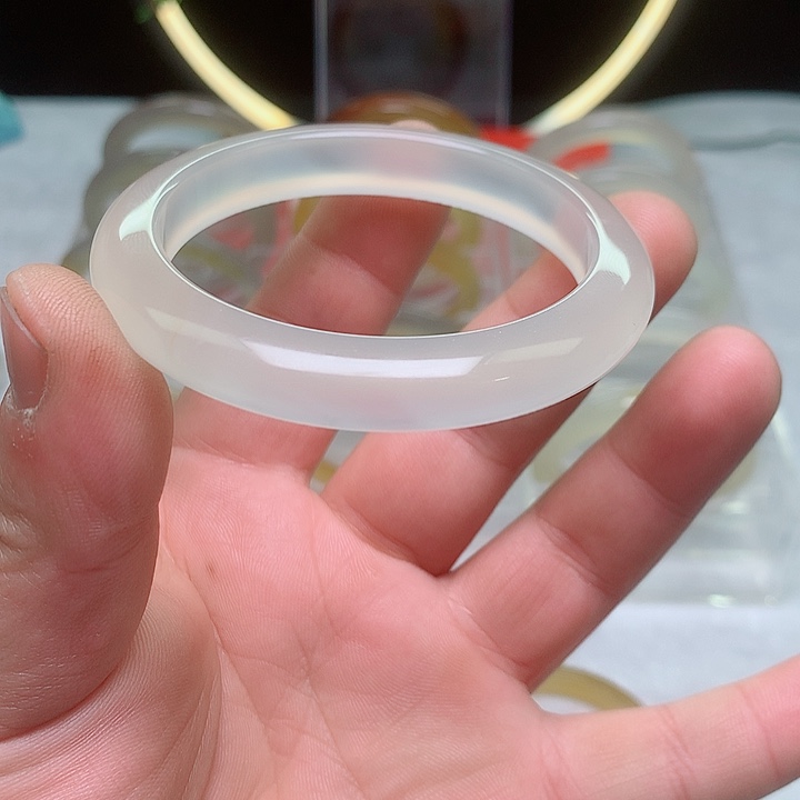 玛瑙/玉髓手镯未镶嵌k*k