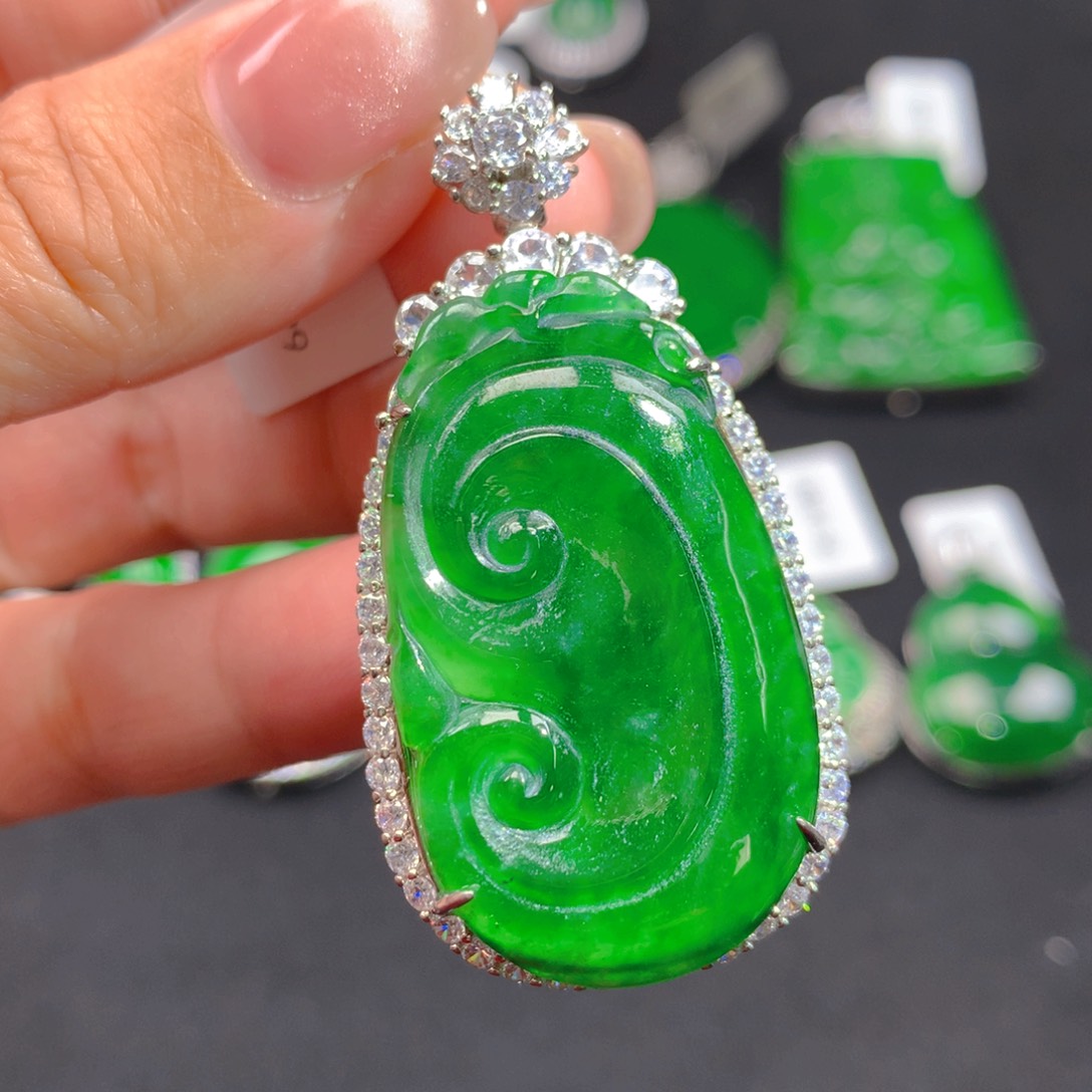 翡翠颈饰银S925镶嵌111111111