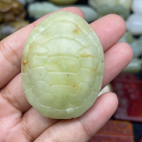 未镶嵌蛇纹石玉颈饰38