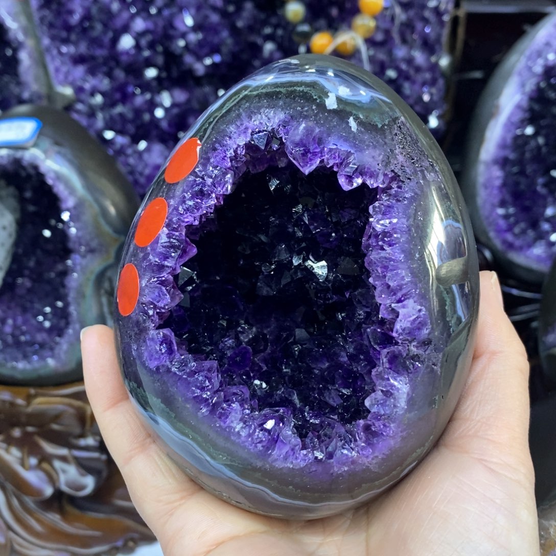 水晶摆件未镶嵌莹