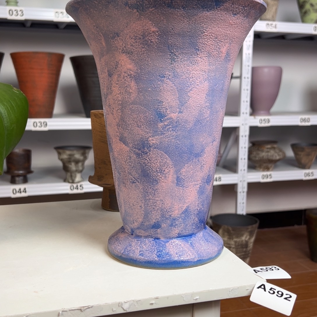 甜***心景德镇手工花盆有孔