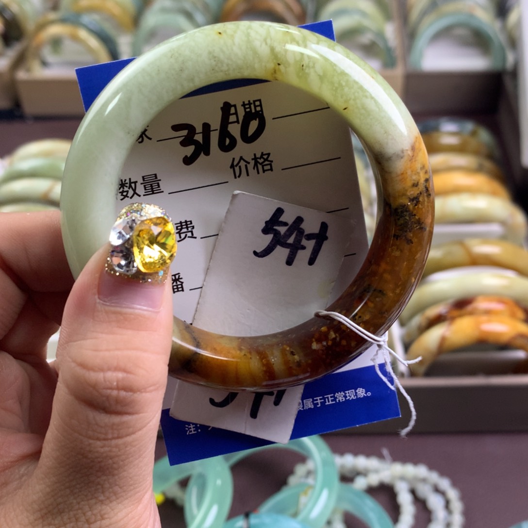 蛇纹石玉手镯未镶嵌3160