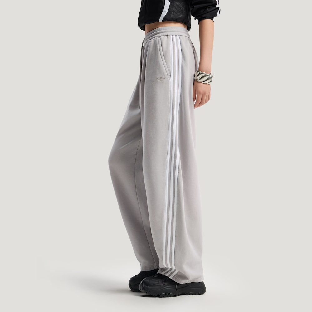 Adidas三叶草时尚潮流休闲百搭舒适经典加厚运动弯刀香蕉裤IA7519