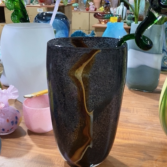 琉璃花瓶高厘米口径15厘米